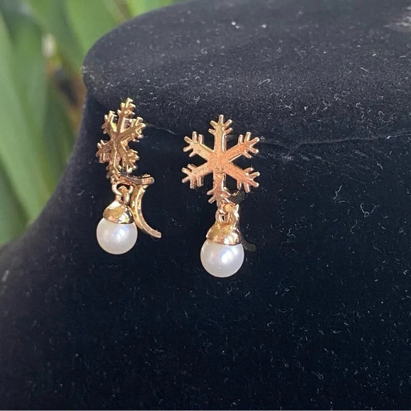 Gold Tone Snowflake Huggie Earrings with Faux Pearl Drops - Picture 5 of 7